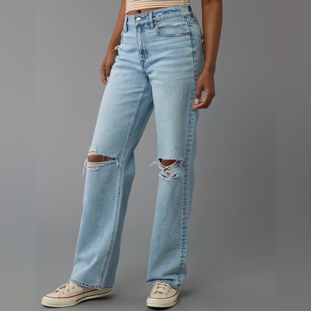 AE Strigid Ripped High-Waisted Stovepipe Jean